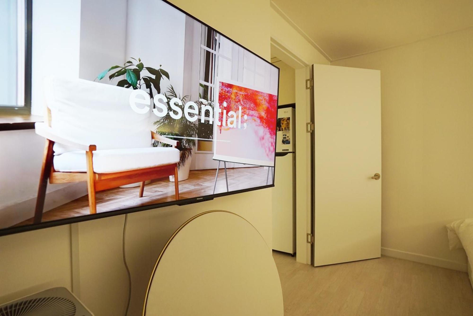 Sound Stay, 1 Minute Walk From Sillim Station, Netflix, 2 Queen-sized Beds, Hongdae 20 Minutes, Remodeling *