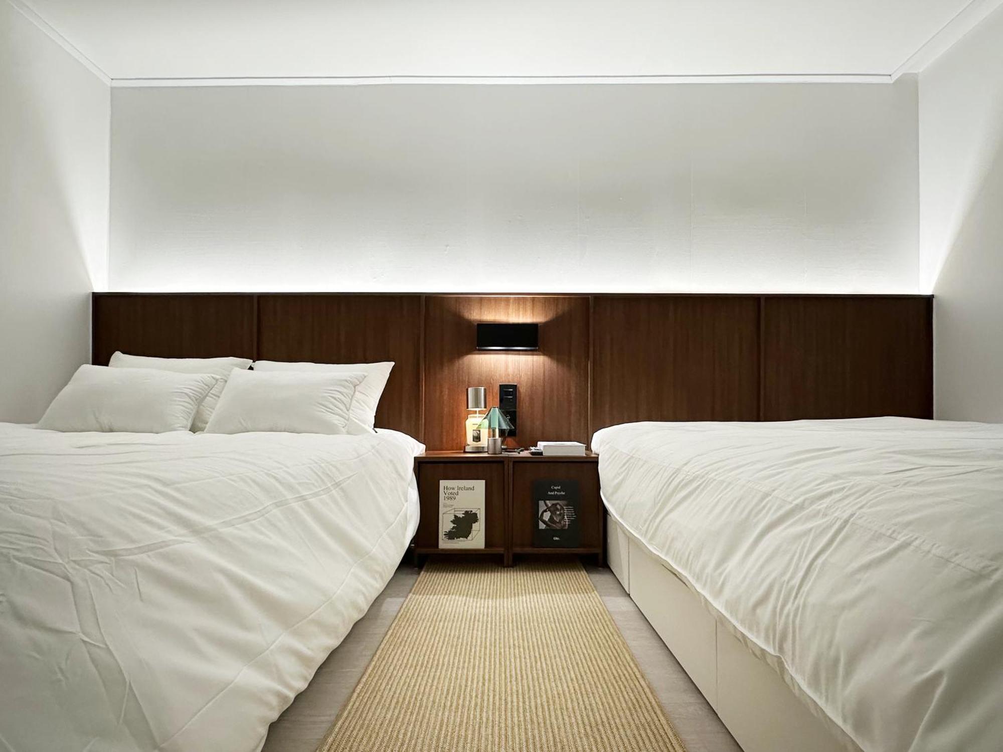 Sound Stay, 1 Minute Walk From Sillim Station, Netflix, 2 Queen-sized Beds, Hongdae 20 Minutes, Remodeling *